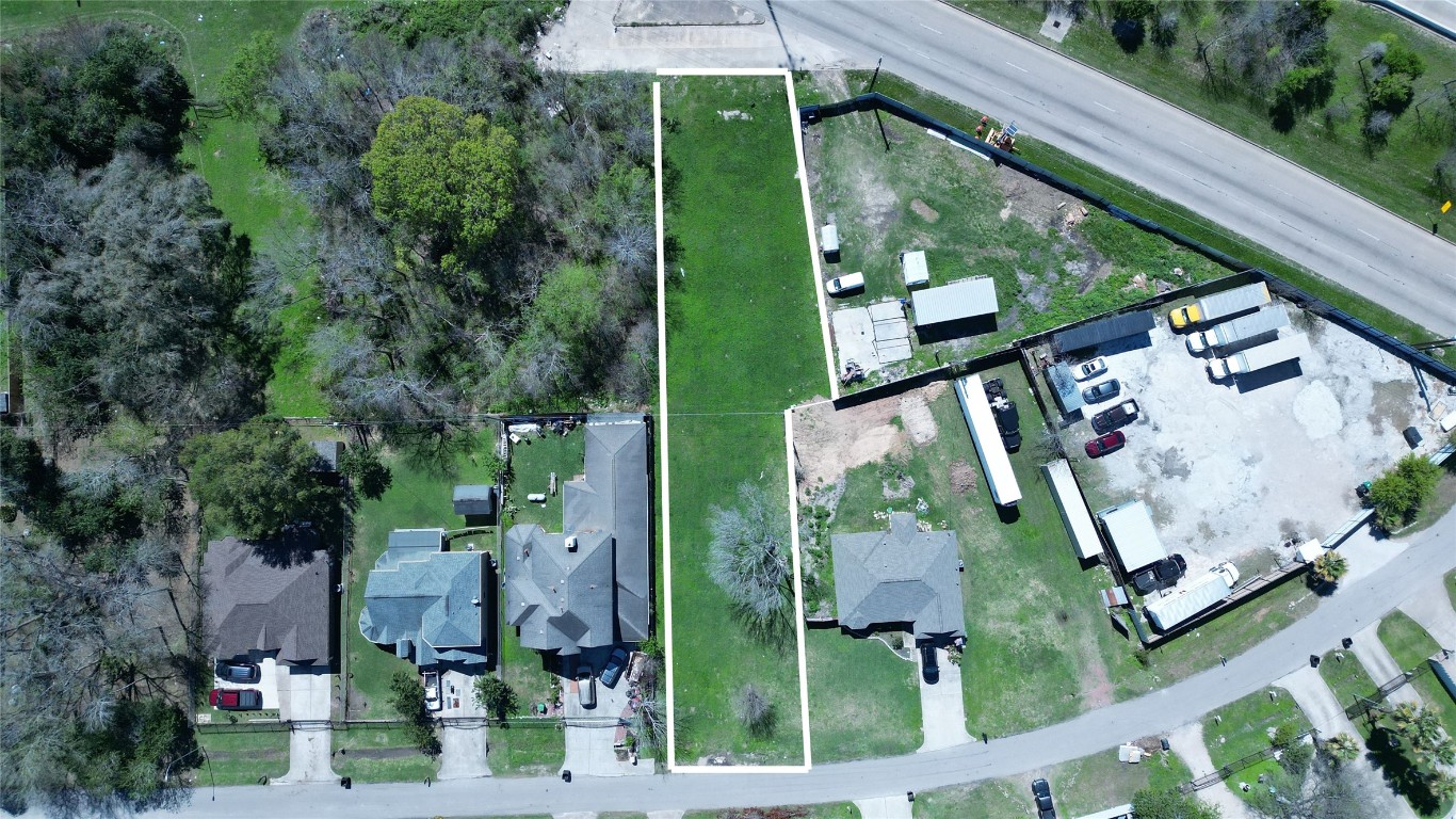 6633 Tadlock Lane Houston, TX 77085 - Photo 2 of 4