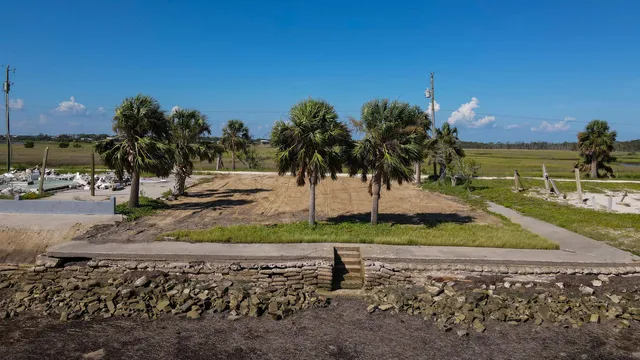 $350,000 | 22193 Gulfview Road, Perry, FL 32348