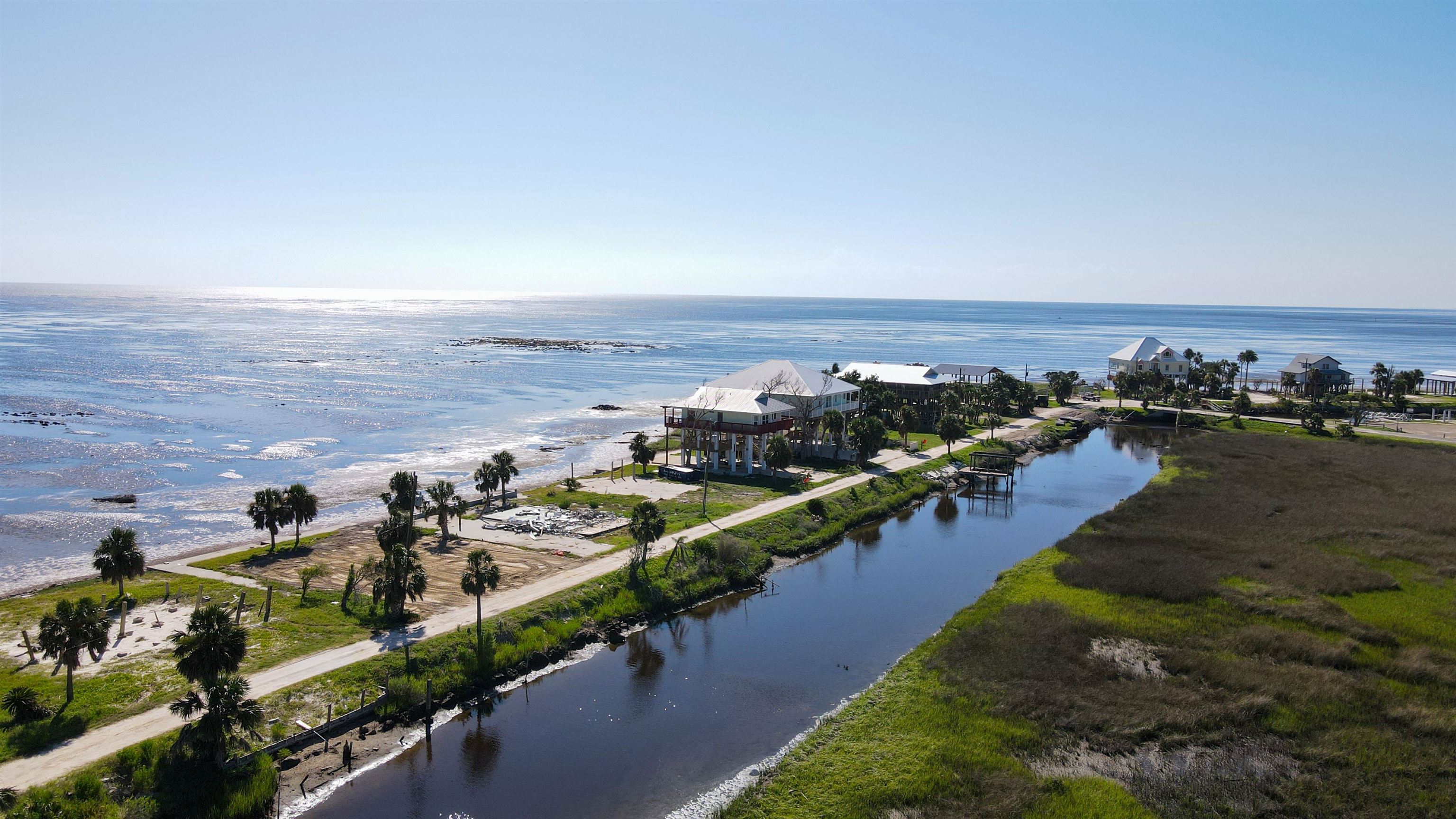 22193 Gulfview Road Perry, FL 32348 - Photo 4 of 15