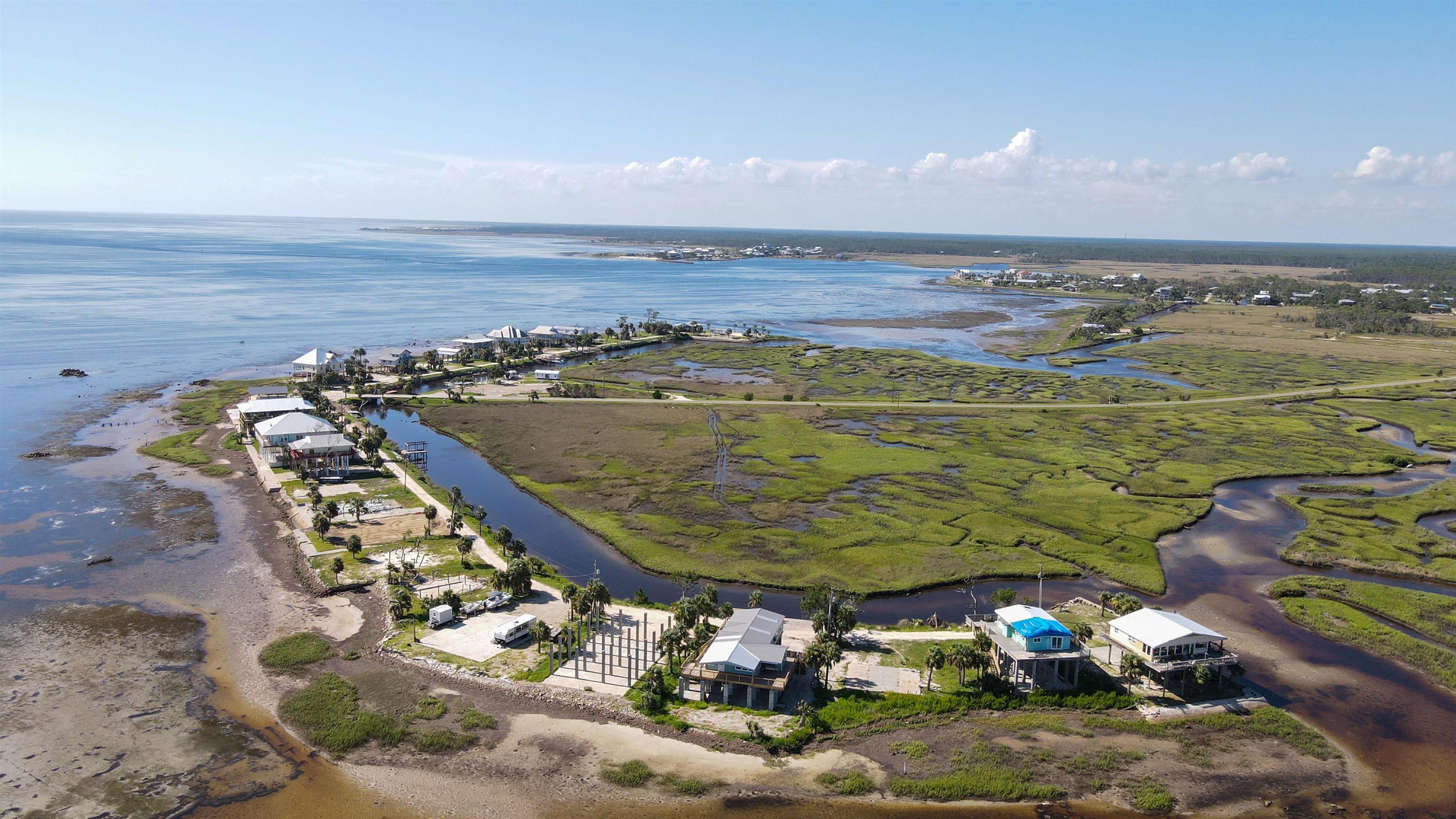 22193 Gulfview Road Perry, FL 32348 - Photo 7 of 15