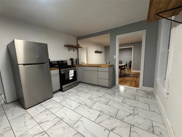 $2,300 | 249 Robinson Street, Unit 2, Binghamton, NY 13904