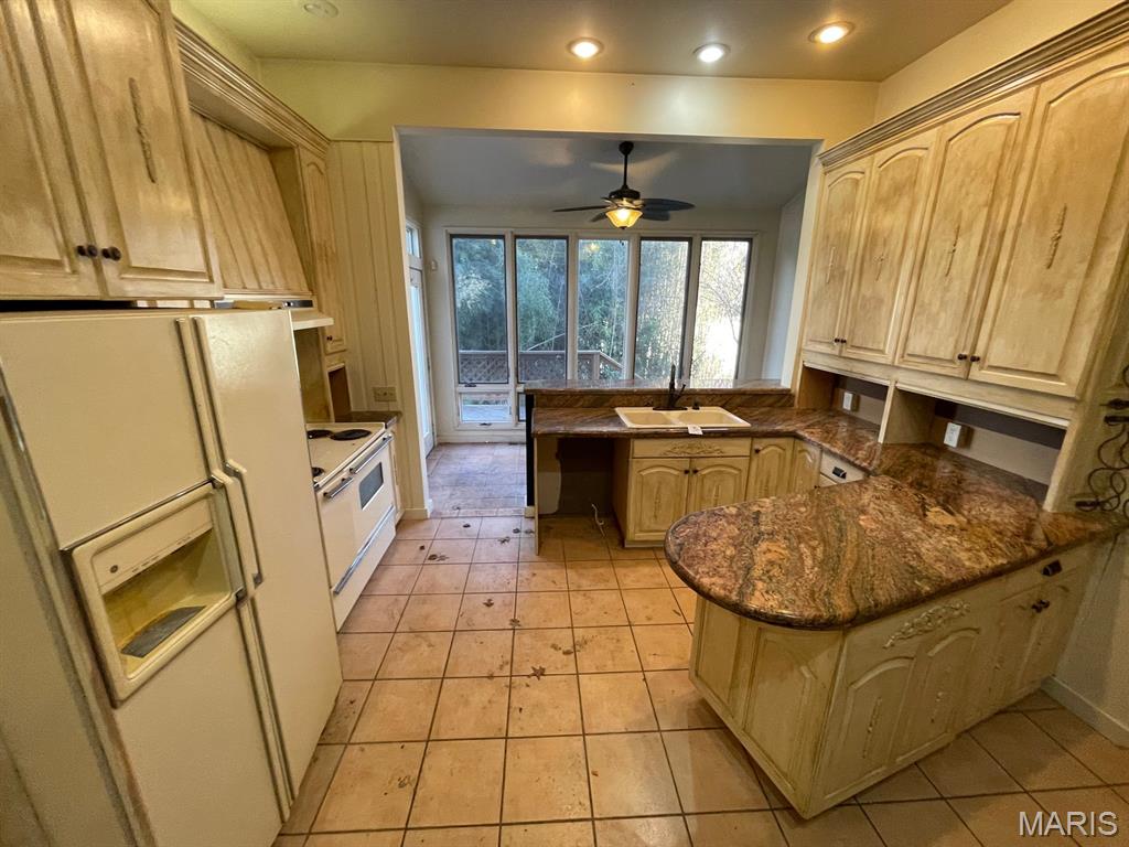 810 Grove Street Alton, IL 62002 - Photo 12 of 37