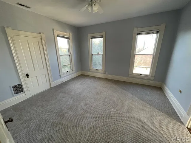 $263,000 | 810 Grove Street, Alton, IL 62002