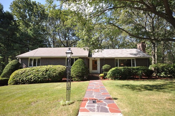 20 Peachtree Road Lexington, MA 02420 - Photo 1 of 30