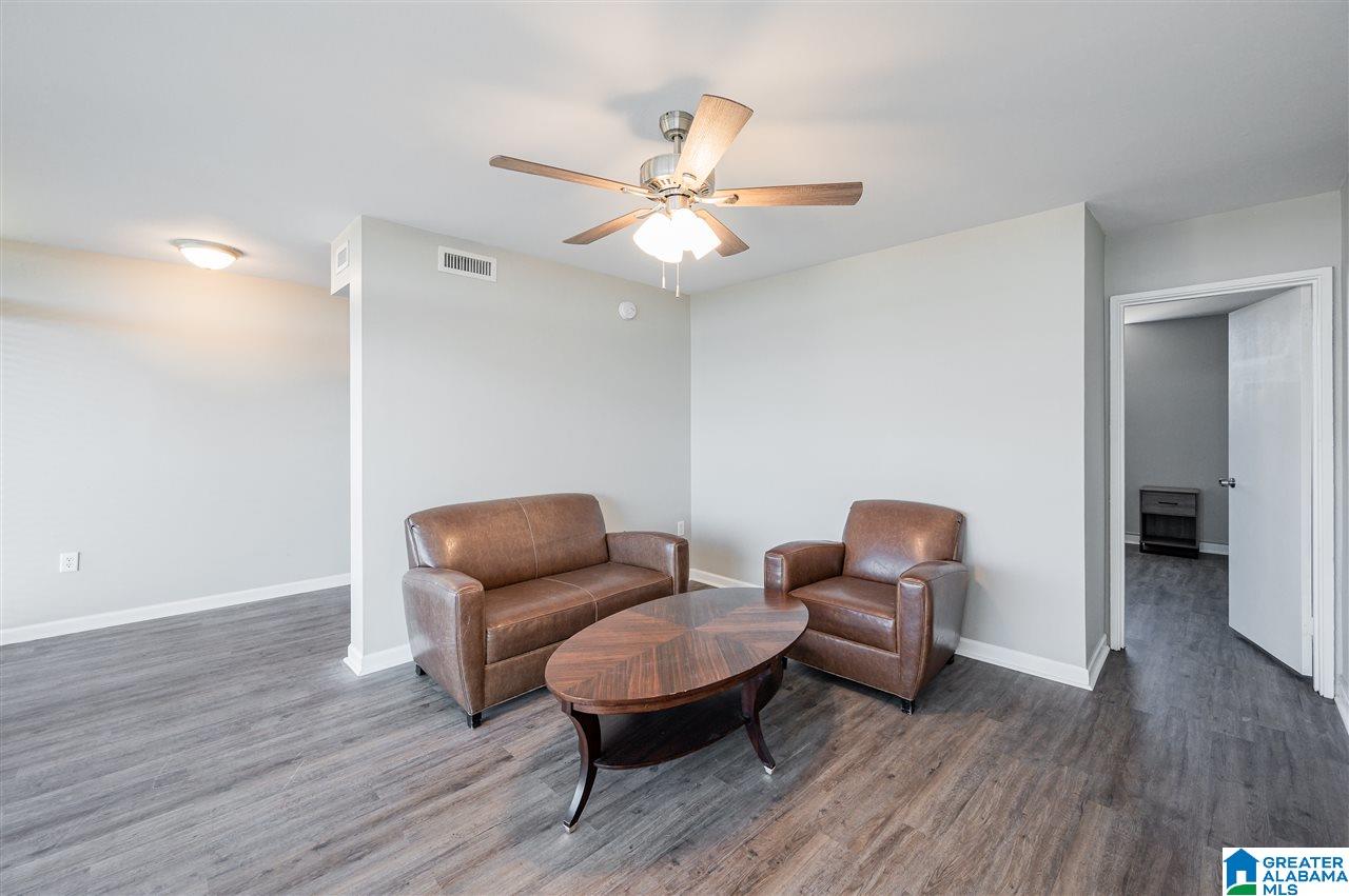 2990 Rhodes Circle South, Unit 320 Birmingham, AL 35205 - Photo 6 of 26
