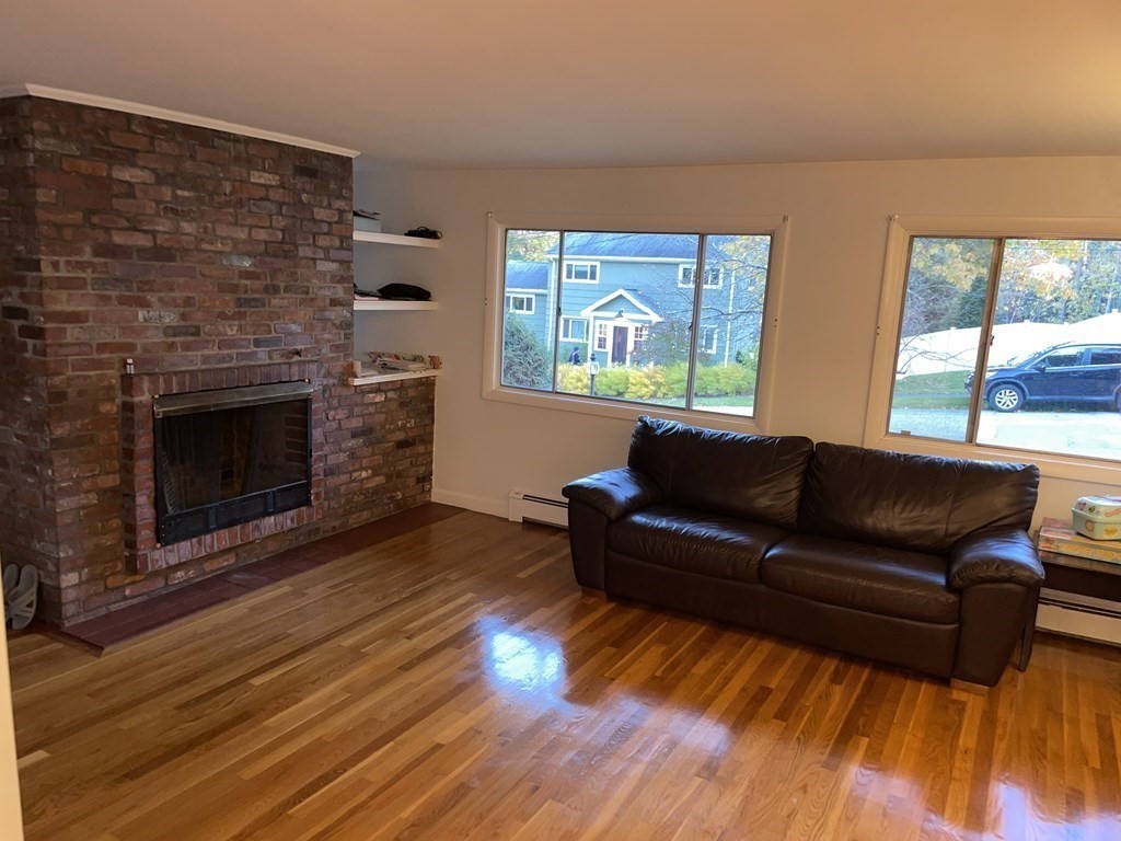 105 Blake Street Needham, MA 02492 - Photo 3 of 13