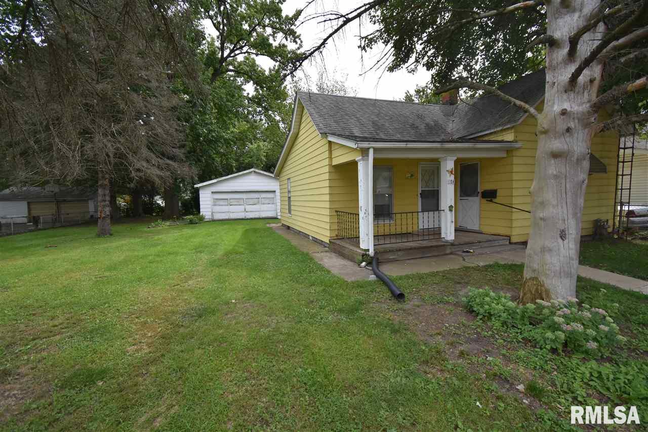 1124 Virginia Avenue Springfield, IL 62702 - Photo 1 of 13