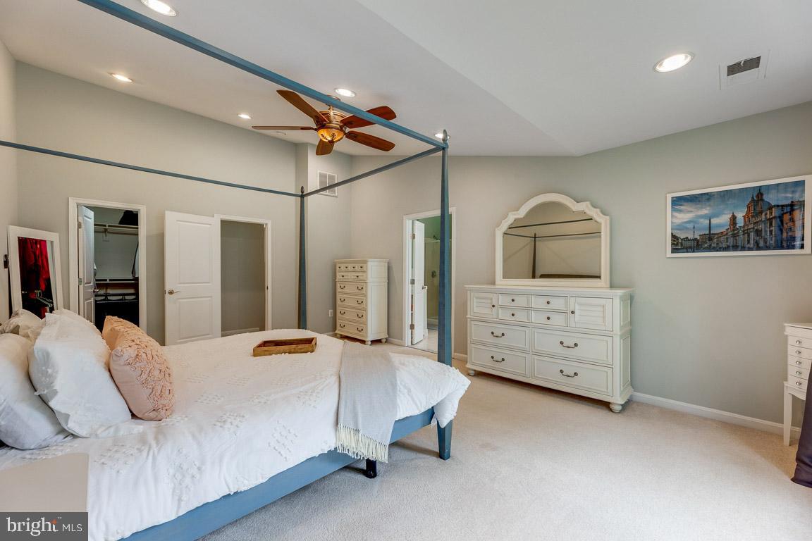 7371 Stream Bluff Way Springfield, VA 22153 - Photo 18 of 45 Gallery Image 18
