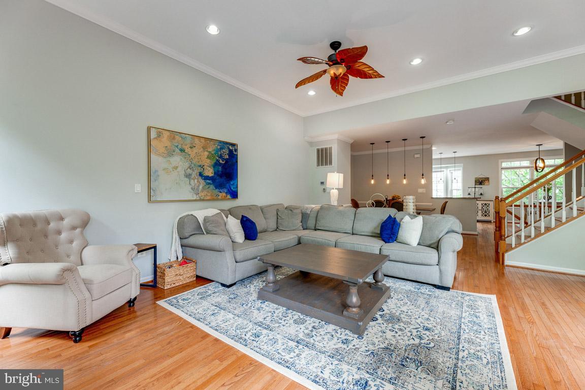 7371 Stream Bluff Way Springfield, VA 22153 - Photo 2 of 45 Gallery Image 2