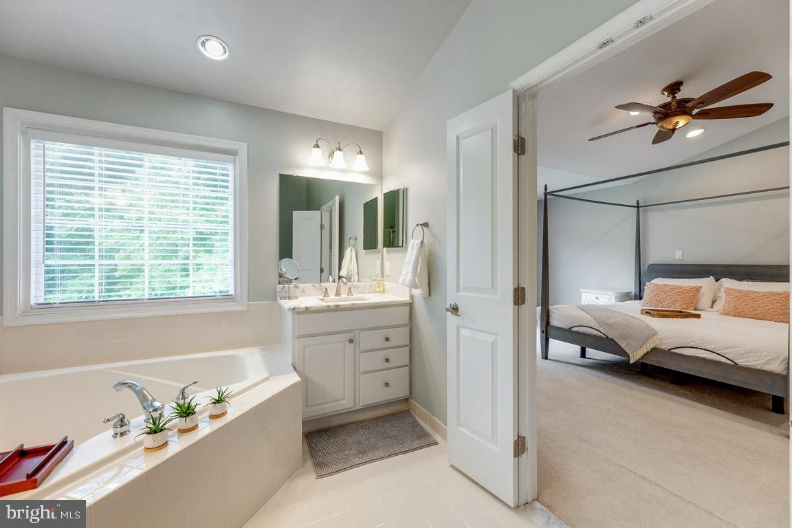 7371 Stream Bluff Way Springfield, VA 22153 - Photo 23 of 45 Gallery Image 23