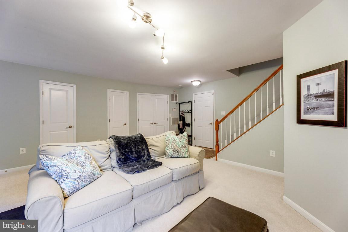 7371 Stream Bluff Way Springfield, VA 22153 - Photo 33 of 45 Gallery Image 33