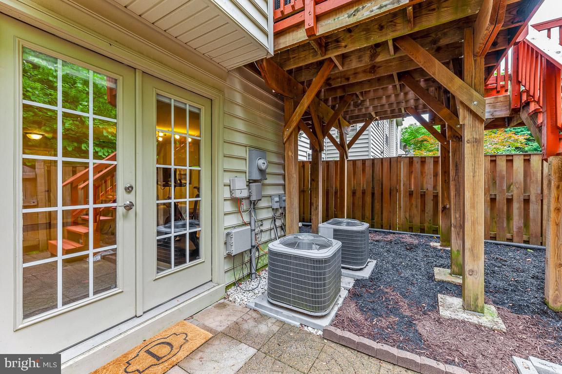 7371 Stream Bluff Way Springfield, VA 22153 - Photo 40 of 45 Gallery Image 40