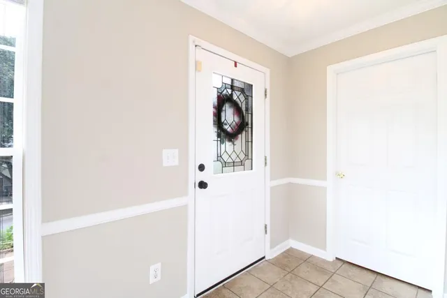 a picture of a bathroom