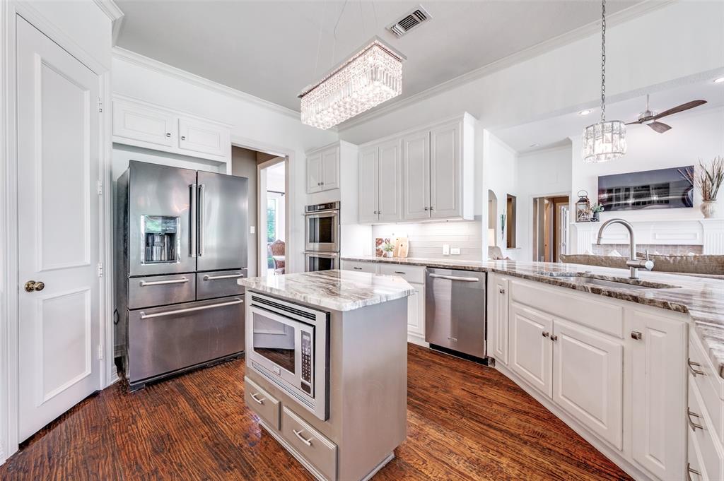 2841 Winding Creek Road Prosper, TX 75078 - Photo 9 of 40