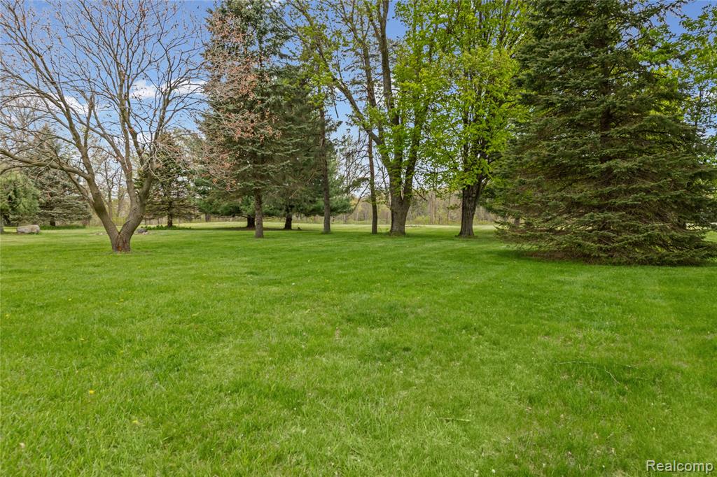 700 Townsend Road Leonard, MI 48367 - Photo 21 of 45 Gallery Image 21