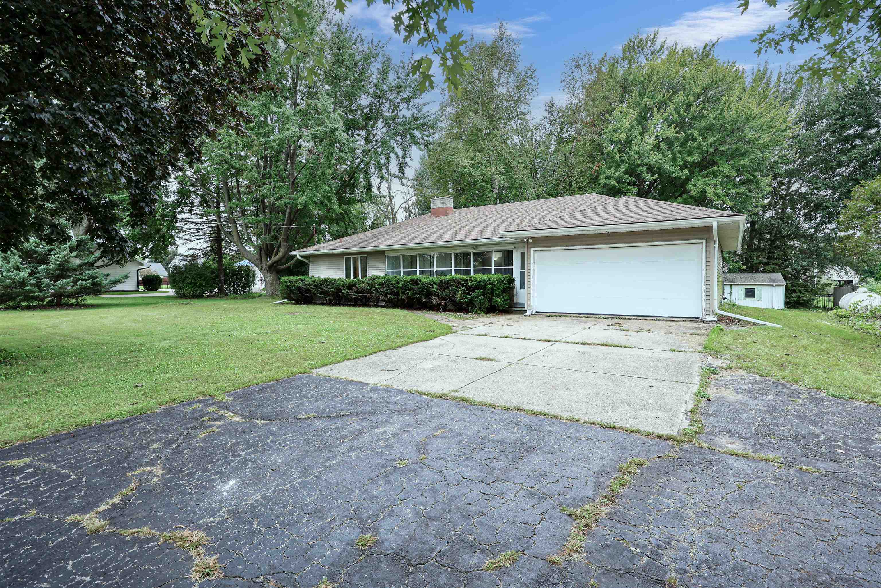 4939 North Meade Street Appleton, WI 54913 - Photo 1 of 44 Gallery Image 1