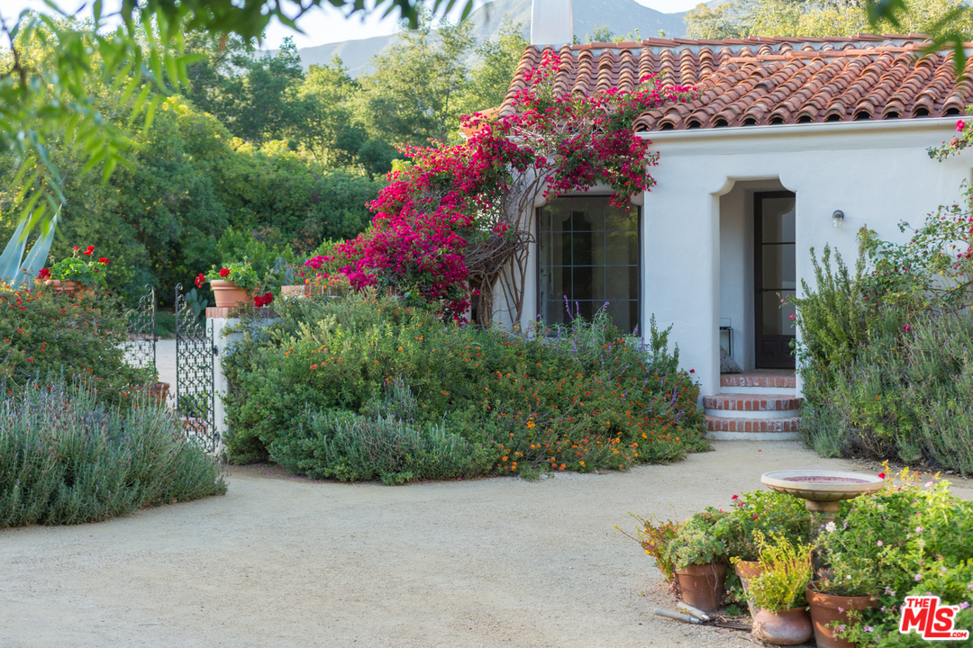 715 El Toro Road Ojai, CA 93023 - Photo 6 of 49