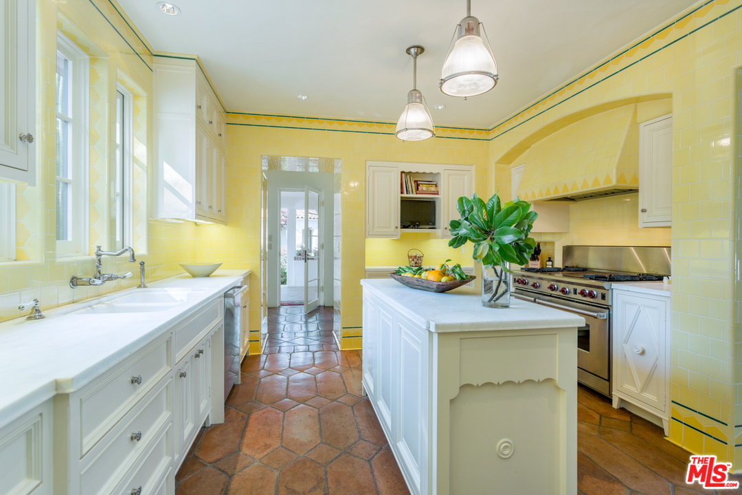 715 El Toro Road Ojai, CA 93023 - Photo 10 of 49