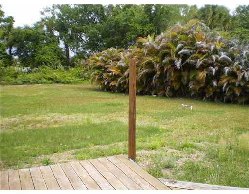 1723 Southwest Gregor Way Stuart, FL 34997 - Photo 15 of 16 Gallery Image 15