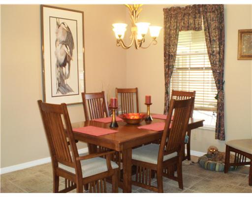 1723 Southwest Gregor Way Stuart, FL 34997 - Photo 5 of 16 Gallery Image 5
