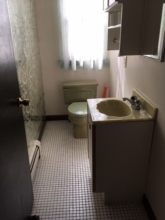 23-25 Thurston Road Newton, MA 02464 - Photo 6 of 18 Gallery Image 6