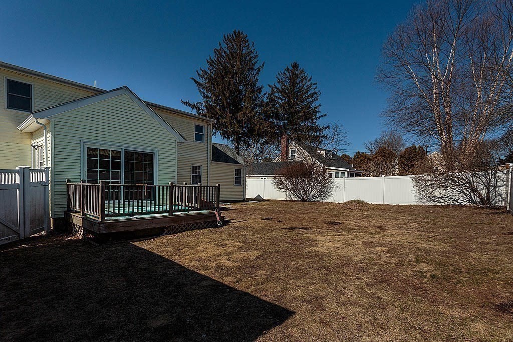 6 Bonad Road Stoneham, MA 02180 - Photo 3 of 22 Gallery Image 3