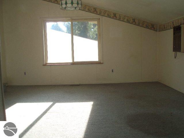 3012 Allen Road Hale, MI 48739 - Photo 5 of 9 1751389-4.JPG