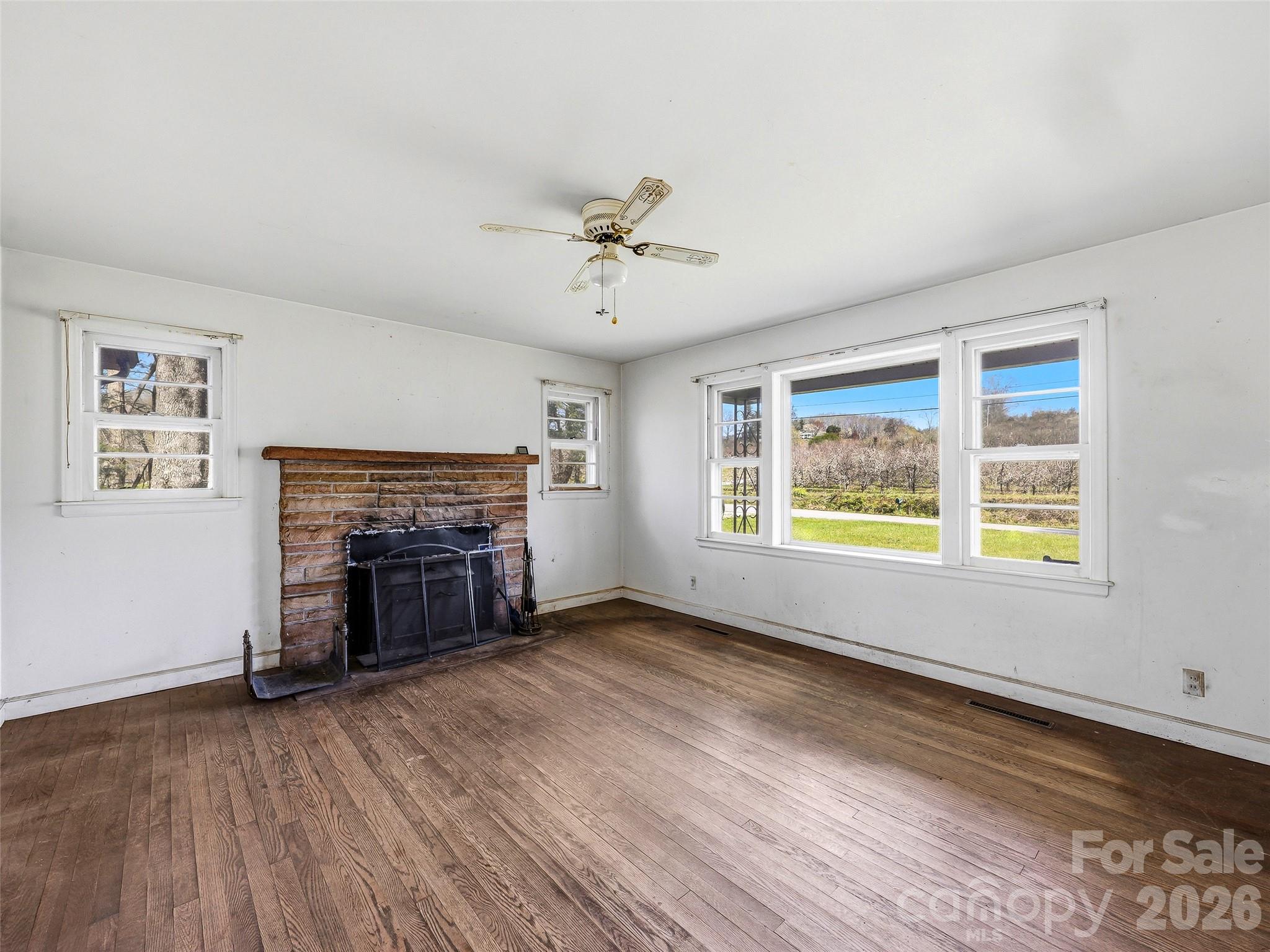 984 Pace Road Hendersonville, NC 28792 - Photo 23 of 31 Gallery Image 23