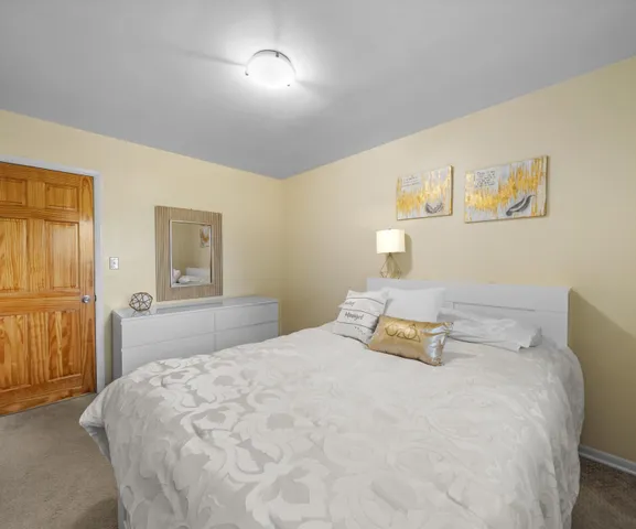 $475,000 | 14359 South Dixie Highway, Monroe, MI 48161