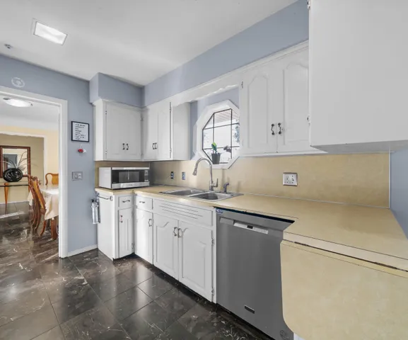 $475,000 | 14359 South Dixie Highway, Monroe, MI 48161