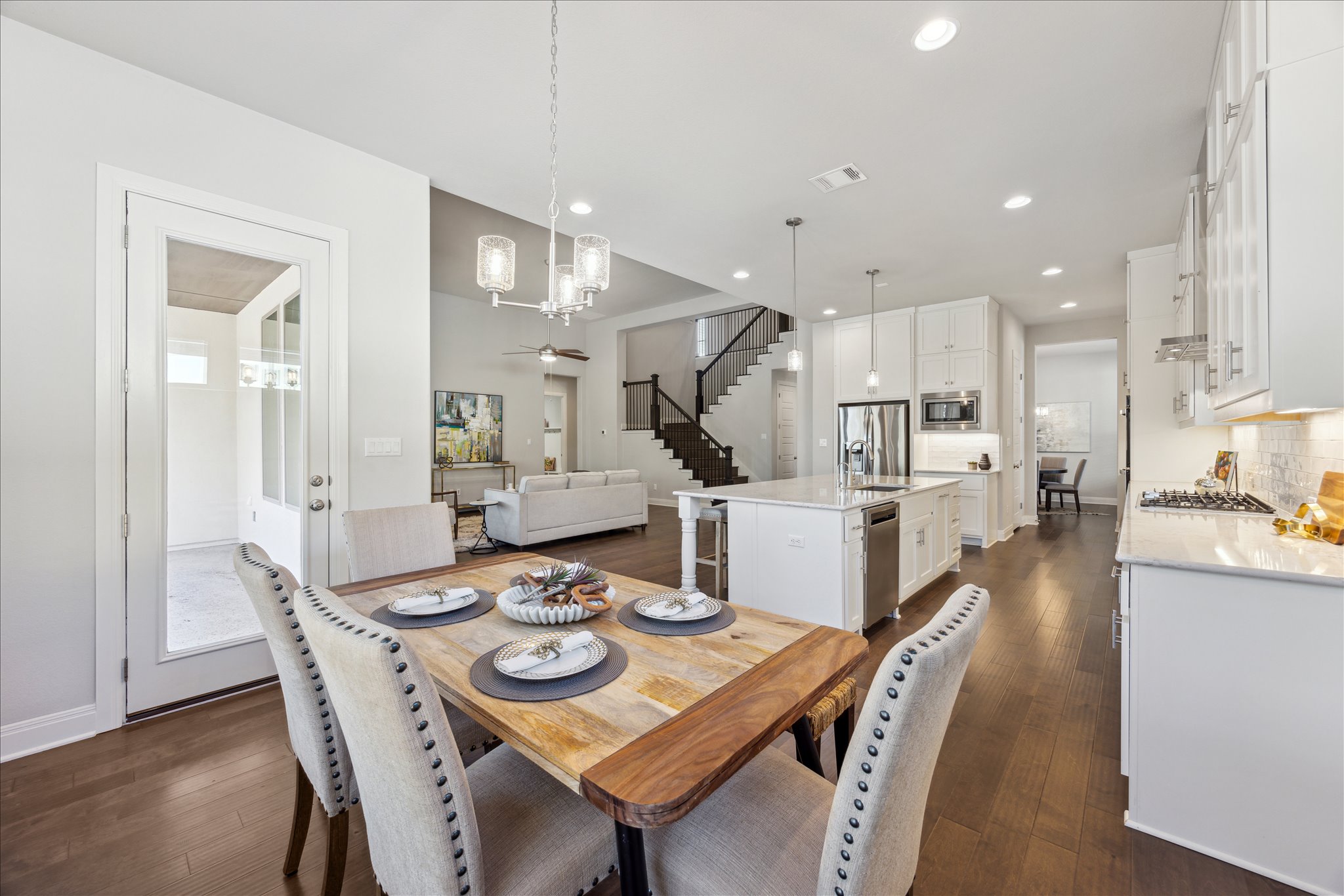 298 Premier Park Loop Dripping Springs, TX 78620 - Photo 13 of 39