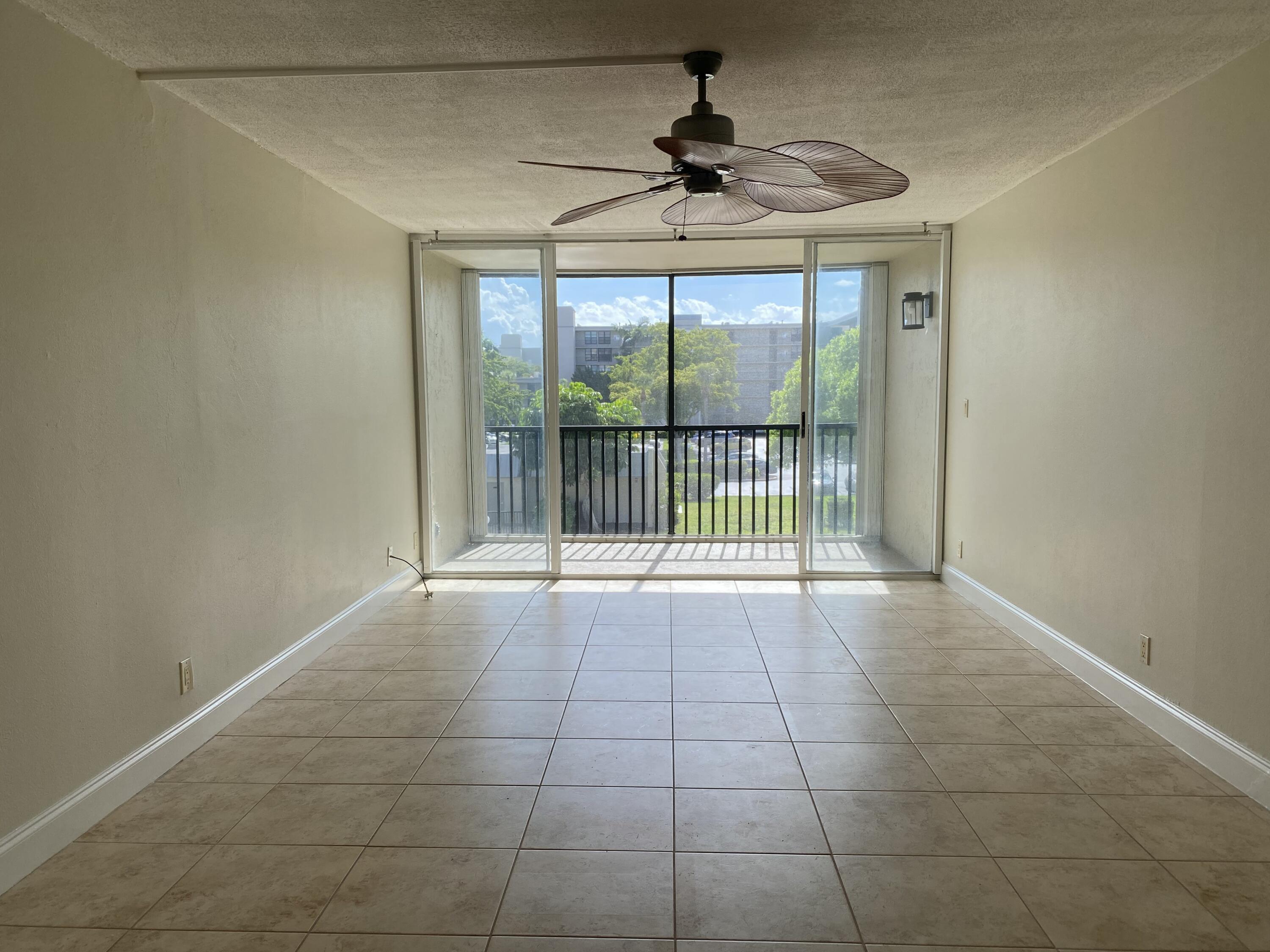 4 Royal Palm Way, Unit 308 Boca Raton, FL 33432 - Photo 5 of 33 20250225_151742526_iOS