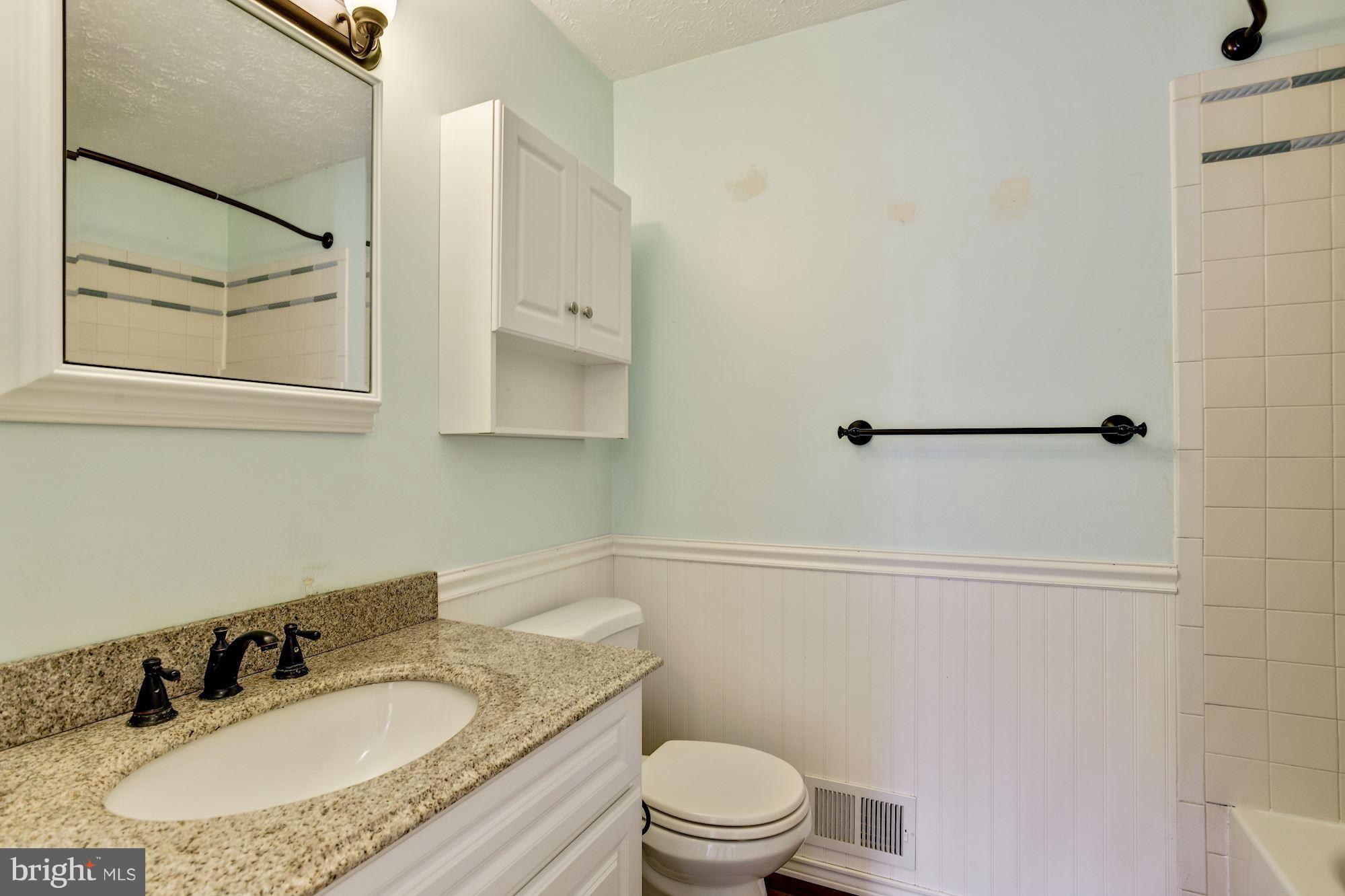 438 Magothy Bridge Road Pasadena, MD 21122 - Photo 19 of 26 Full Bath