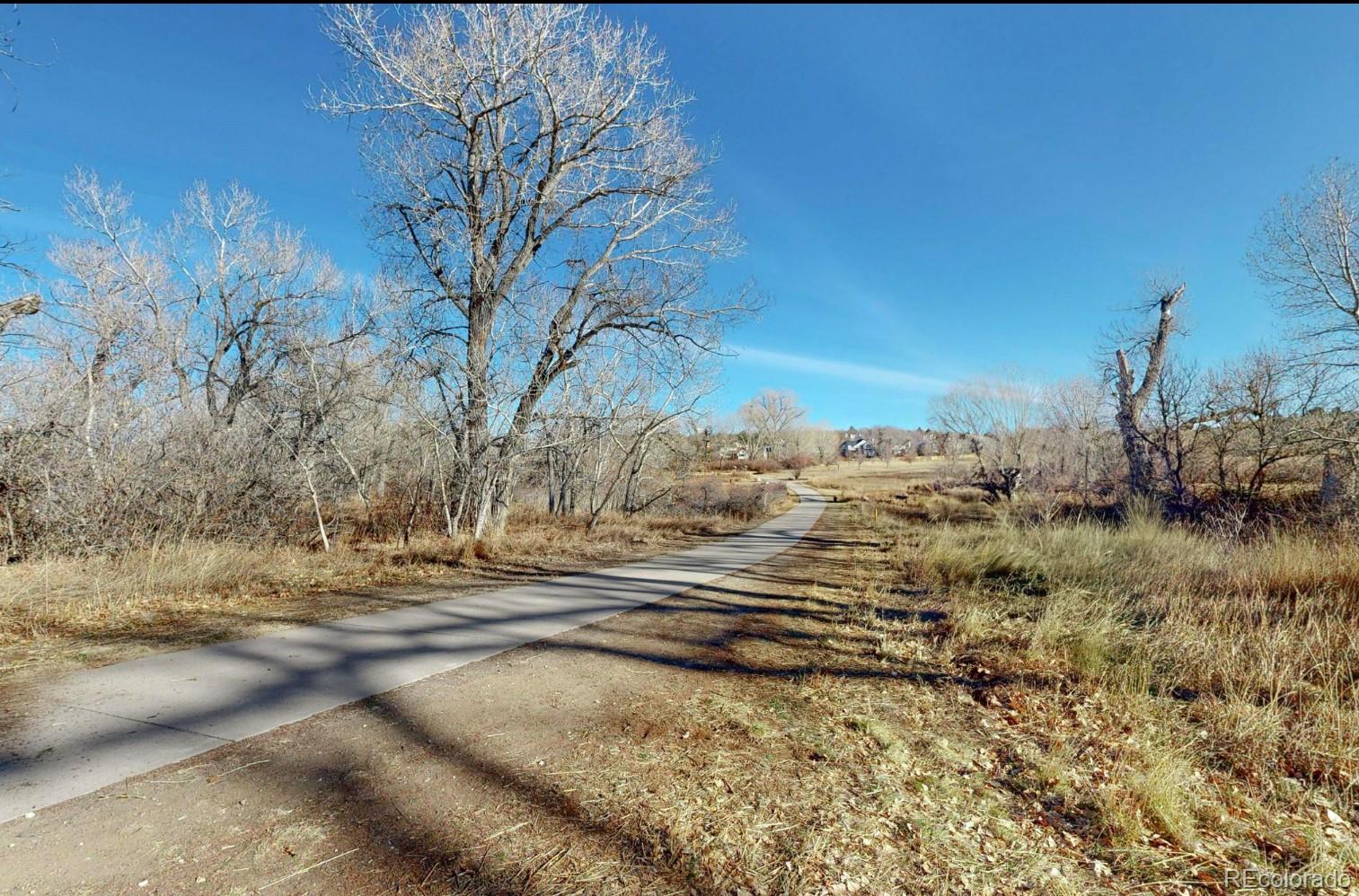 9195 Sugarstone Circle Highlands Ranch, CO 80130 - Photo 26 of 37 a view of a yard