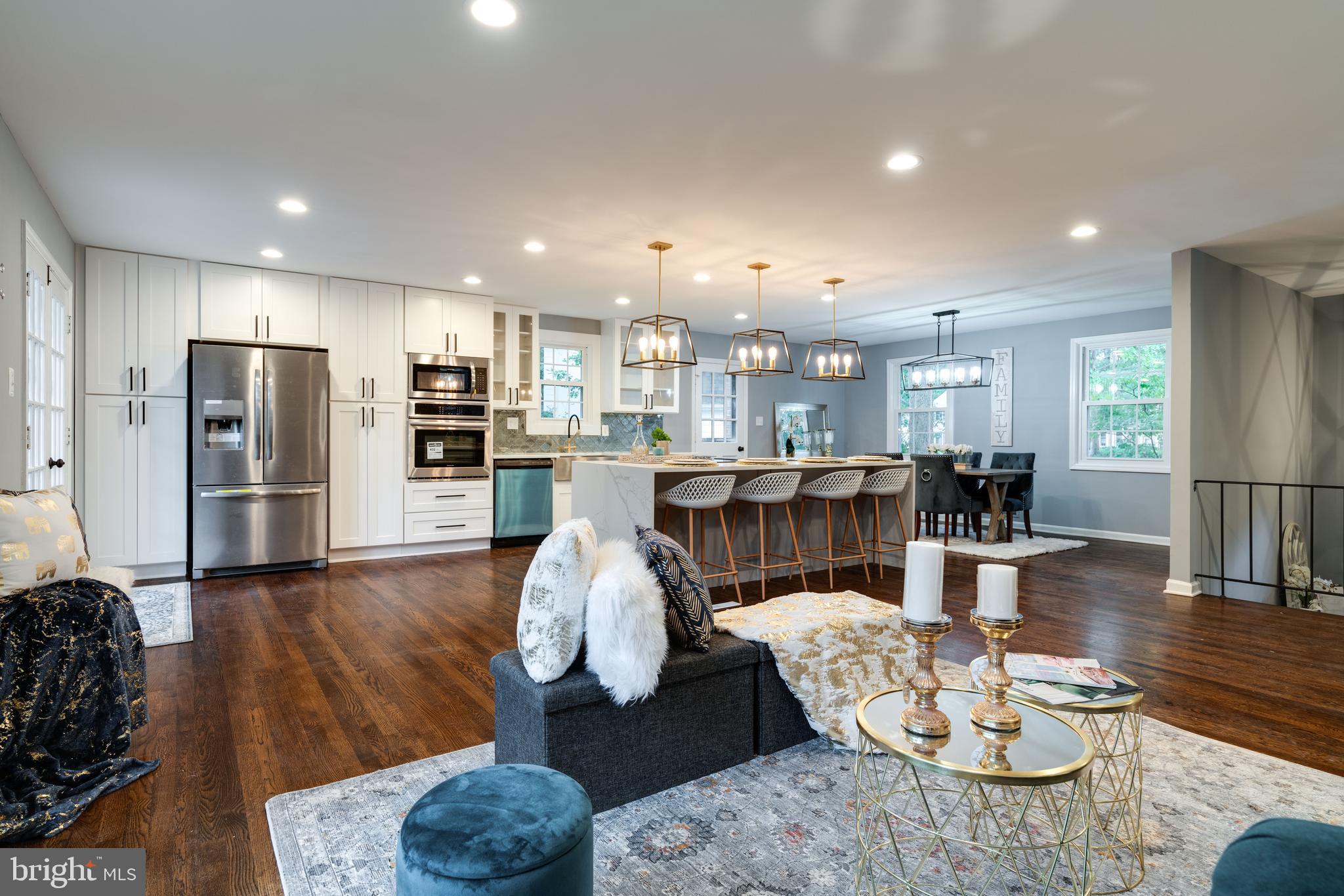12008 Trotter Lane Reston, VA 20191 - Photo 12 of 76 Gorgeous Living Room!