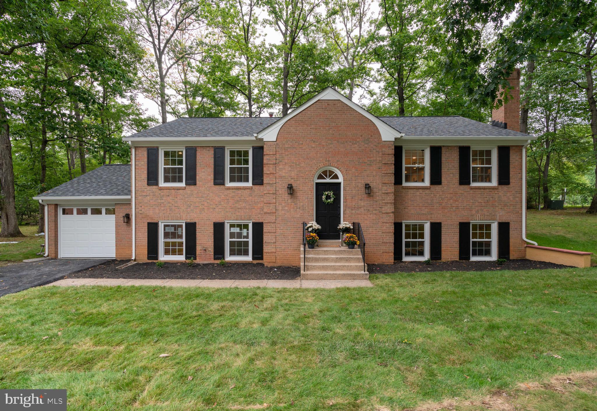12008 Trotter Lane Reston, VA 20191 - Photo 3 of 76 Stunning Home!