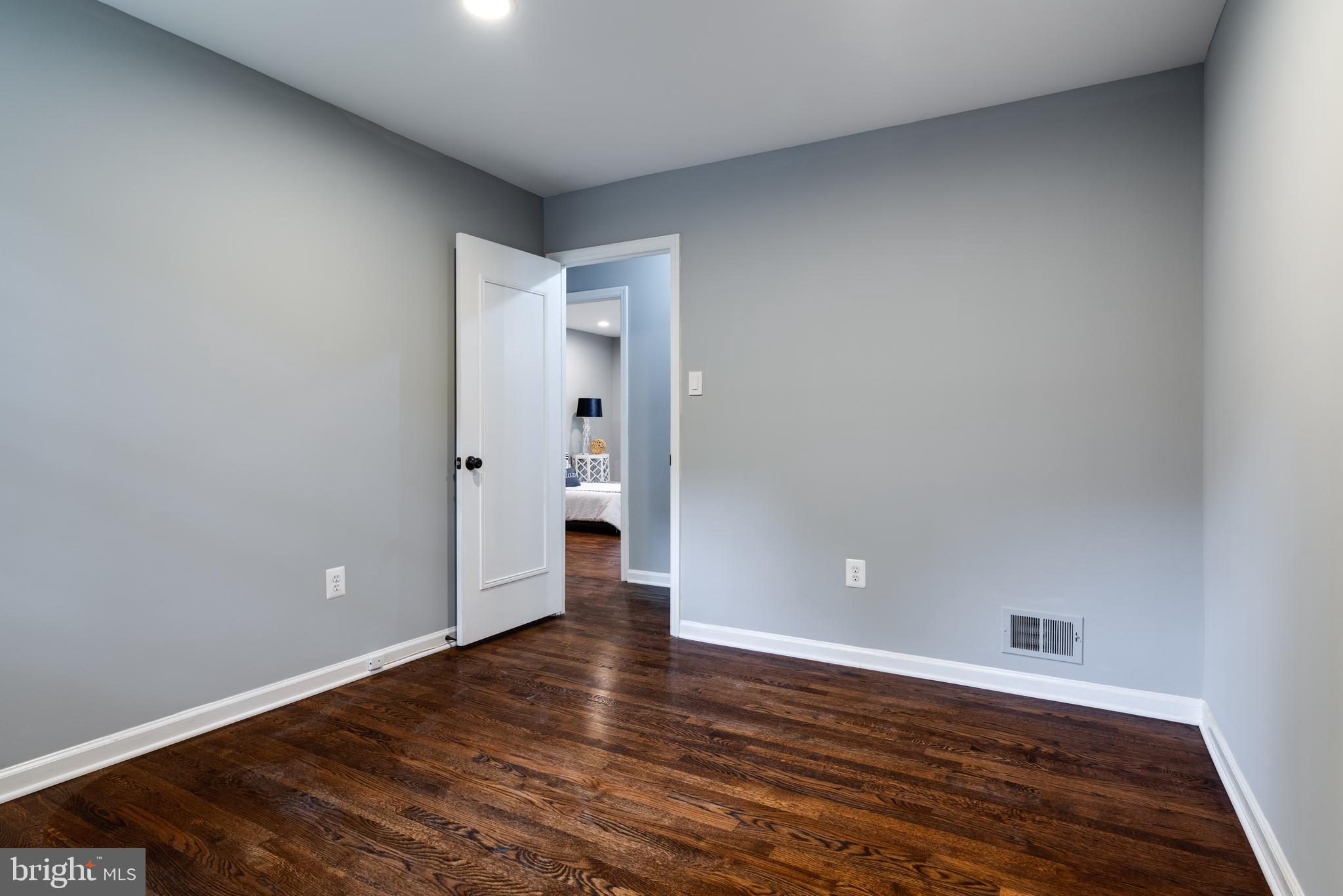 12008 Trotter Lane Reston, VA 20191 - Photo 42 of 76 Gallery Image 42
