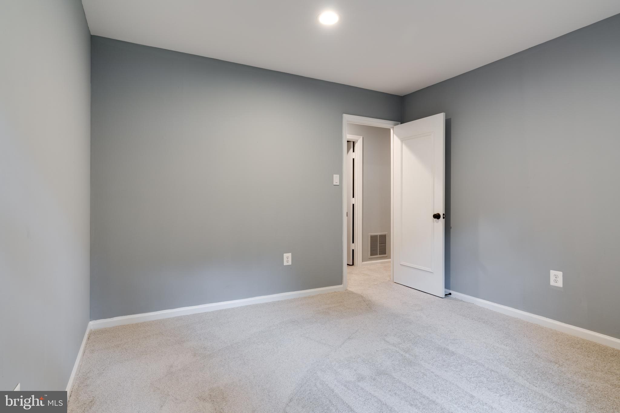 12008 Trotter Lane Reston, VA 20191 - Photo 58 of 76 Gallery Image 58