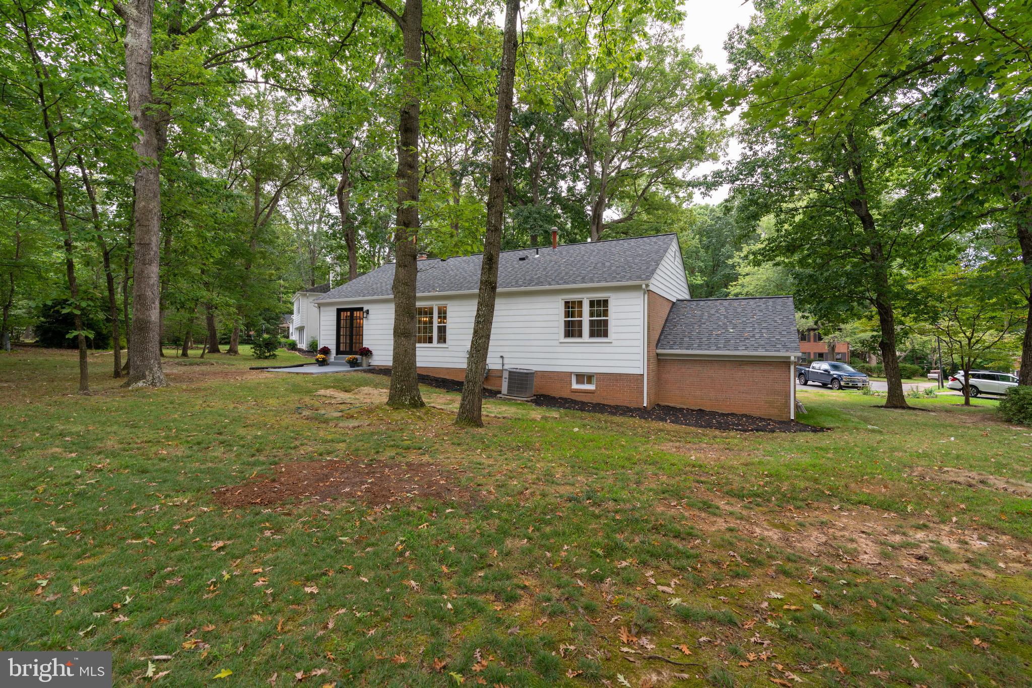 12008 Trotter Lane Reston, VA 20191 - Photo 69 of 76 Beautiful Large Backyard!