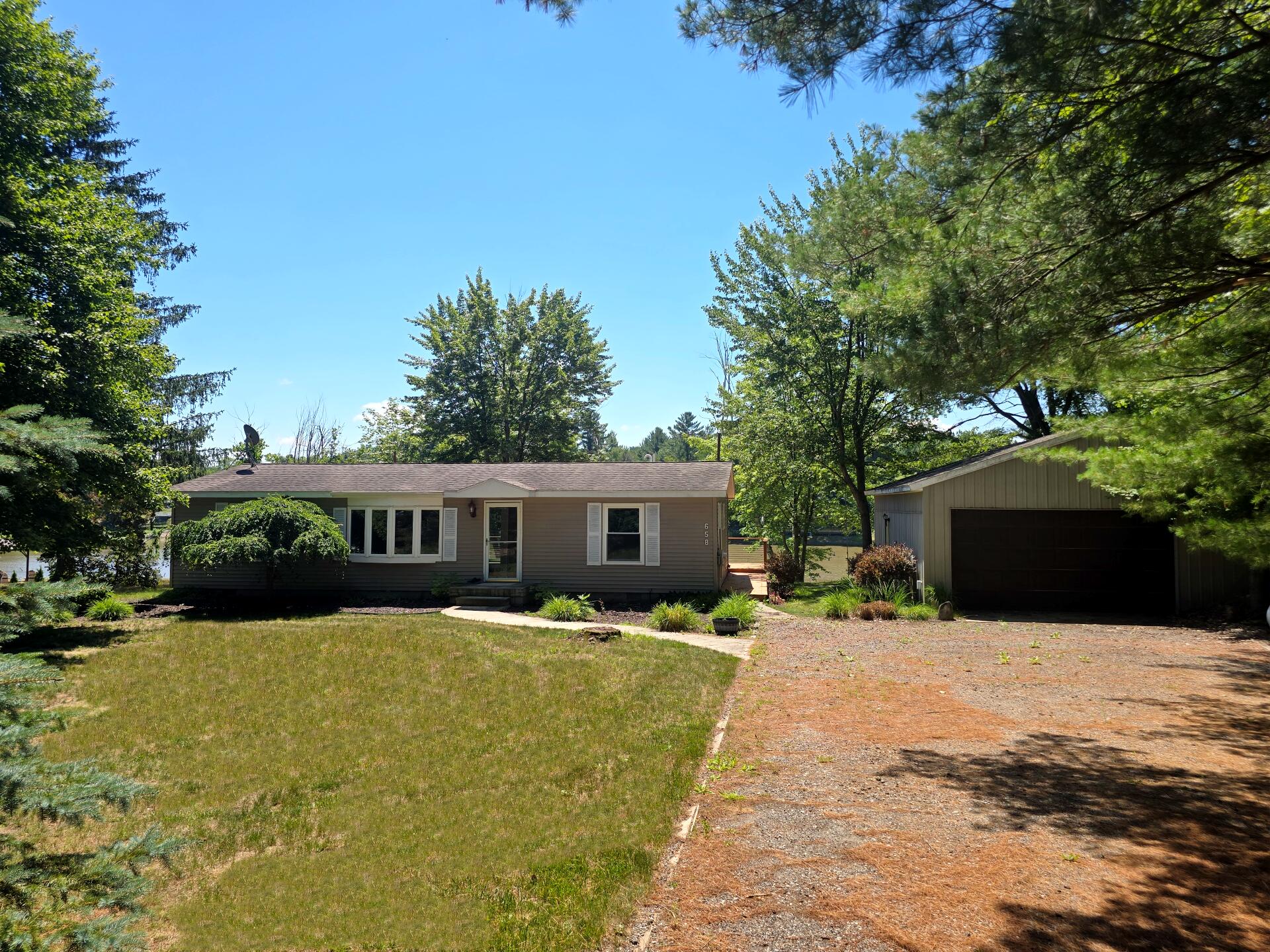 658 Rivers Terrace Road Gladwin, MI 48624 - Photo 25 of 37 Gallery Image 25