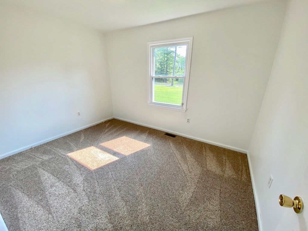 577 Schutt Road Burkeville, VA 23922 - Photo 12 of 20 Gallery Image 12