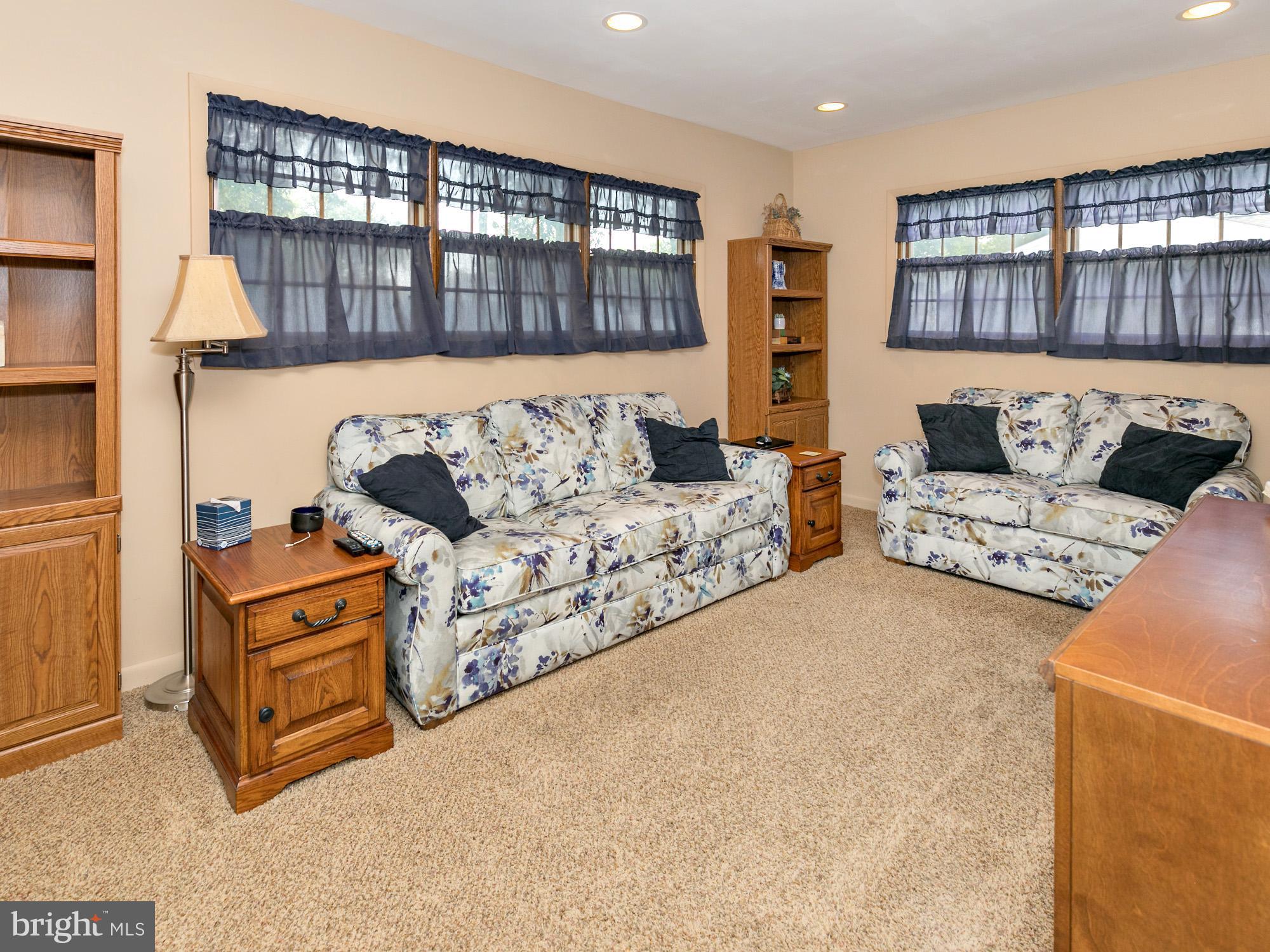 22 Gladwyn Road Marlton, NJ 08053 - Photo 9 of 28 Roomy too