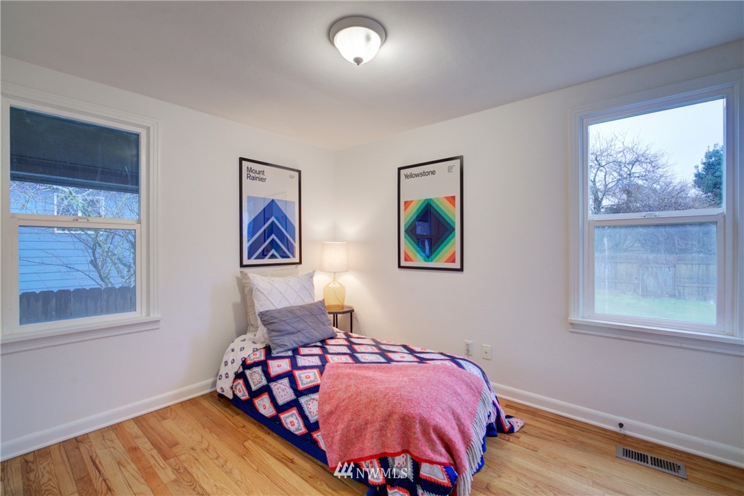 326 Wells Avenue North Renton, WA 98057 - Photo 18 of 33 Gallery Image 18