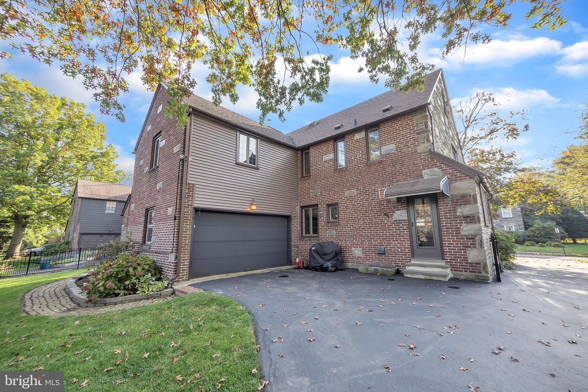 463 Derwyn Road Drexel Hill, PA 19026 - Photo 2 of 23 Exterior Rear