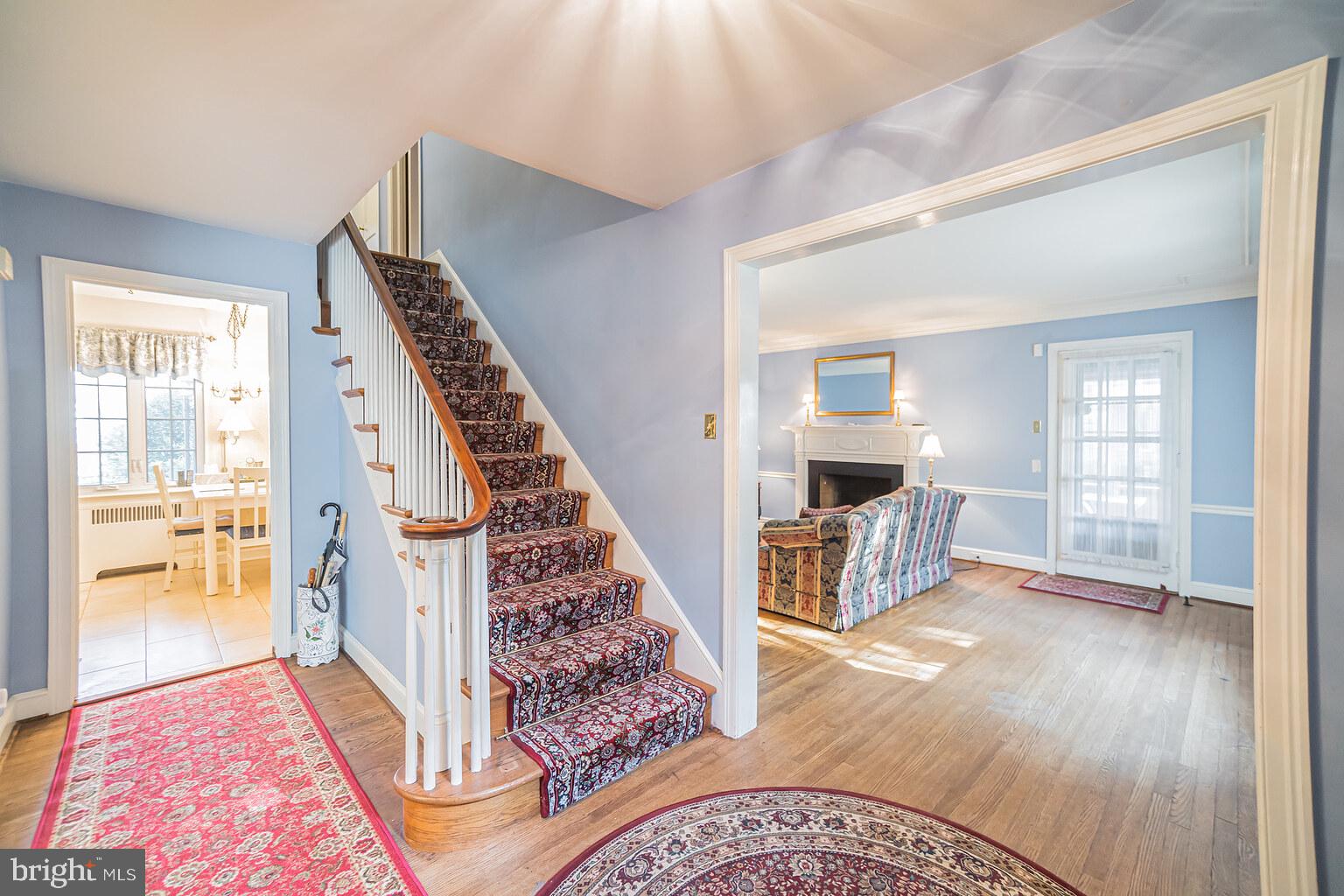 463 Derwyn Road Drexel Hill, PA 19026 - Photo 3 of 23 Entrance Foyer