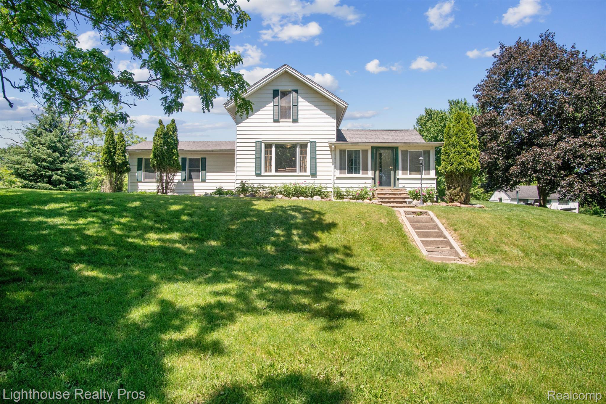 67640 West 8 Mile Road South Lyon, MI 48178 - Photo 1 of 46