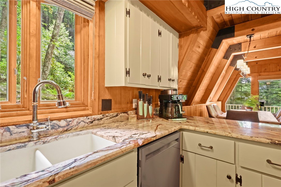 429 Cherry Lane Boone, NC 28607 - Photo 14 of 50