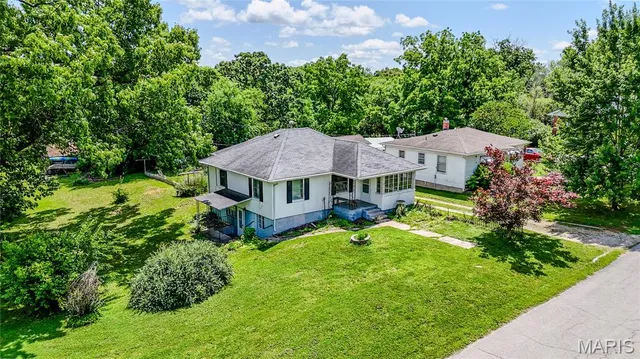 $135,000 | 504 North Pine Street, Richland, MO 65556