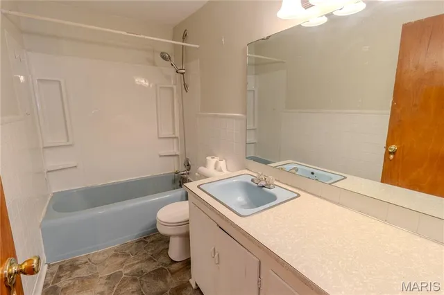 $135,000 | 504 North Pine Street, Richland, MO 65556