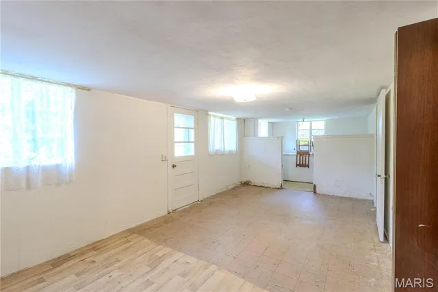 $135,000 | 504 North Pine Street, Richland, MO 65556